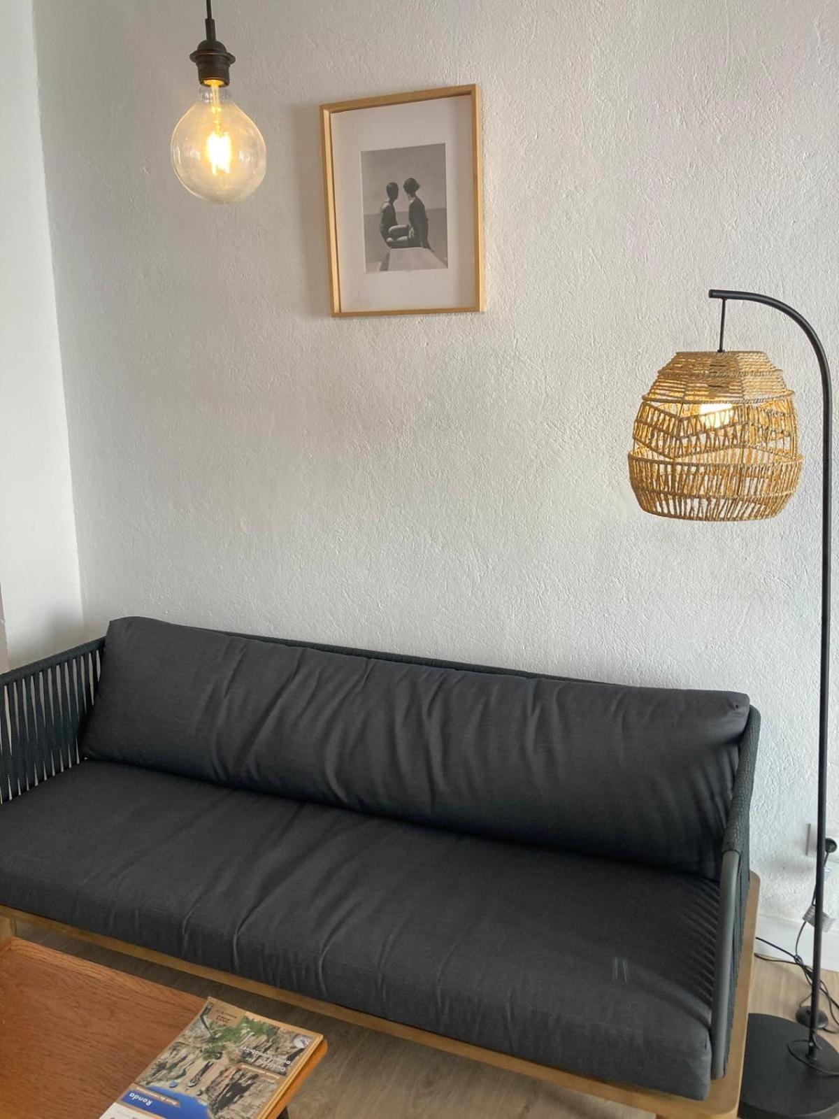 Amplia Y Tranquila Con Bano Privado En Piso Compartido * Malaga