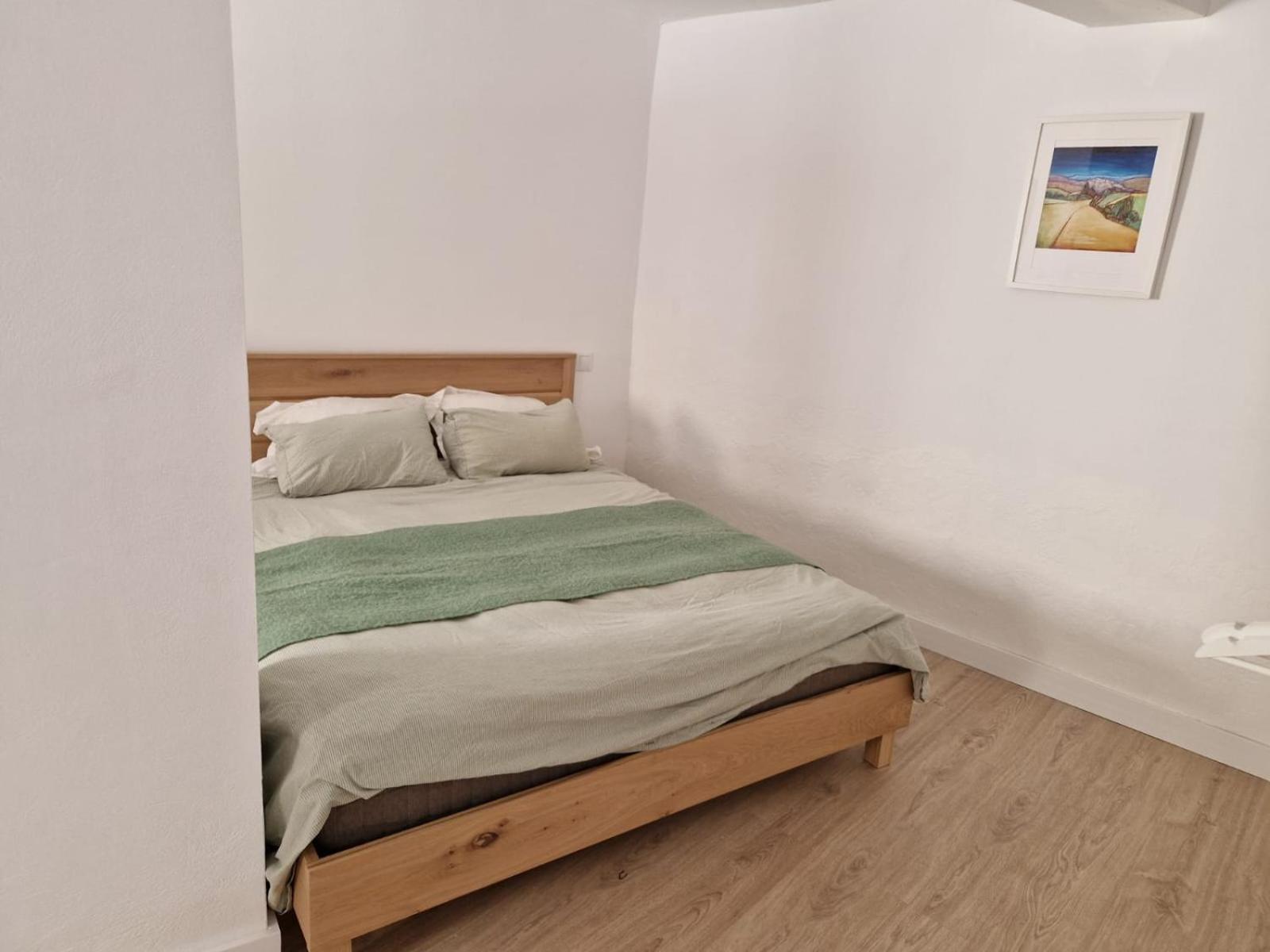 Apartment Amplia Y Tranquila Con Bano Privado En Piso Compartido Malaga